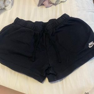 Nike women's club fleece mid rise shorts